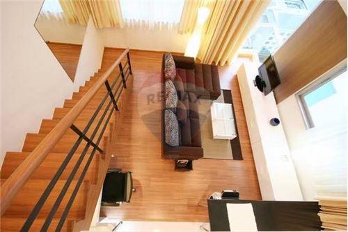 The Rajdamri Condo for rent